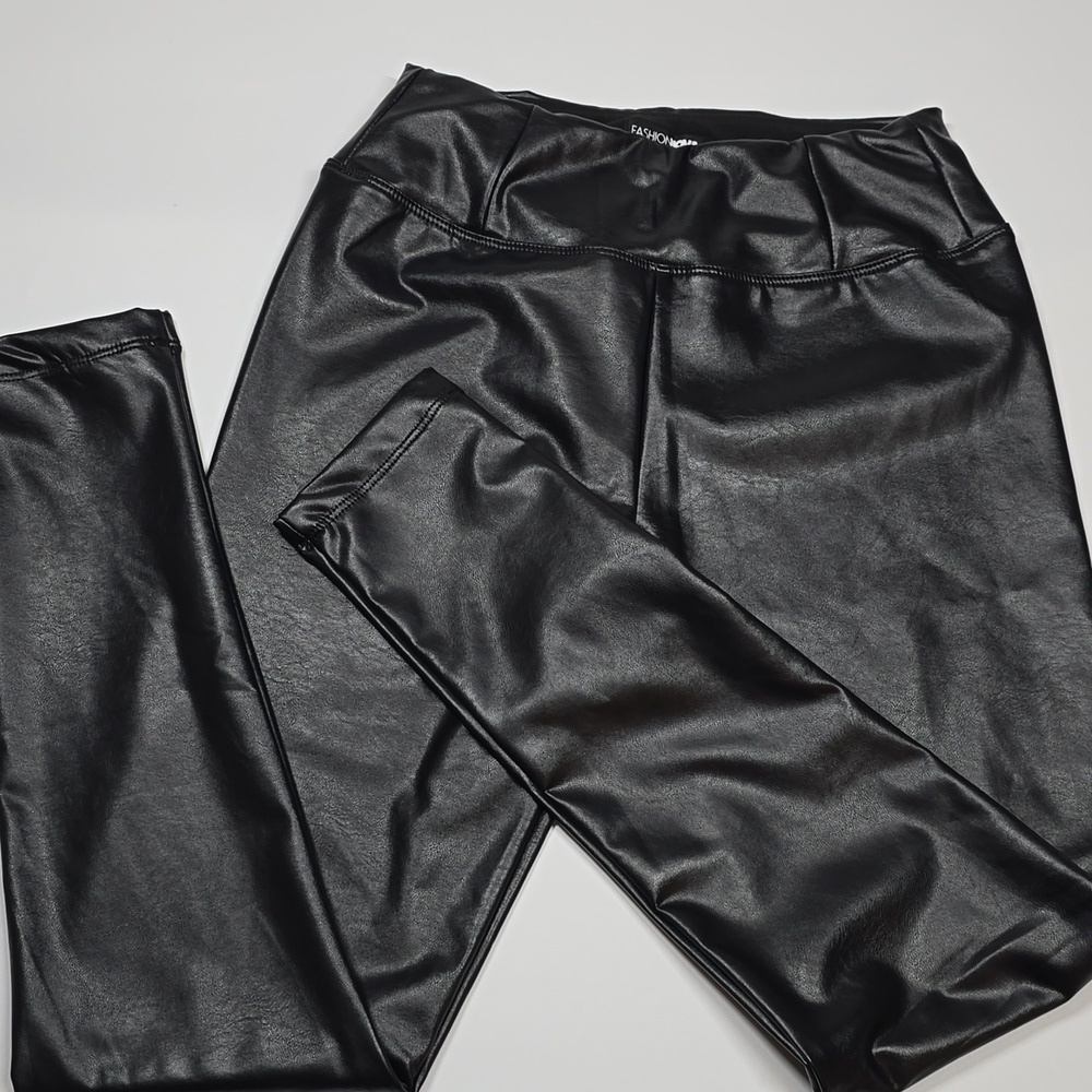 Stylish Black Faux Leather High Waisted Leggings - Picture 10 of 15